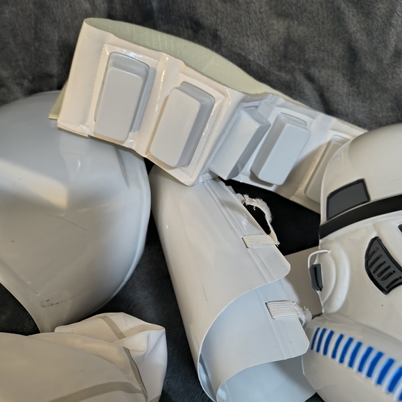 Star Wars Strom Trooper White and Black Costume Helmet Adult large - Picture 3 of 9